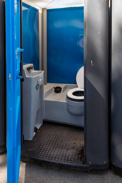 Best Porta potty delivery and setup  in Perryville, AR